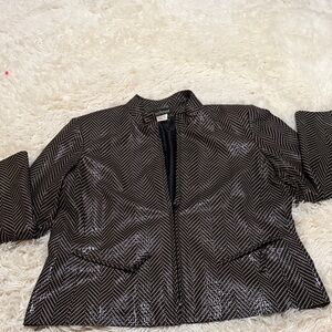 Harve Benard Black and Beige Chevron Open-Front Blazer